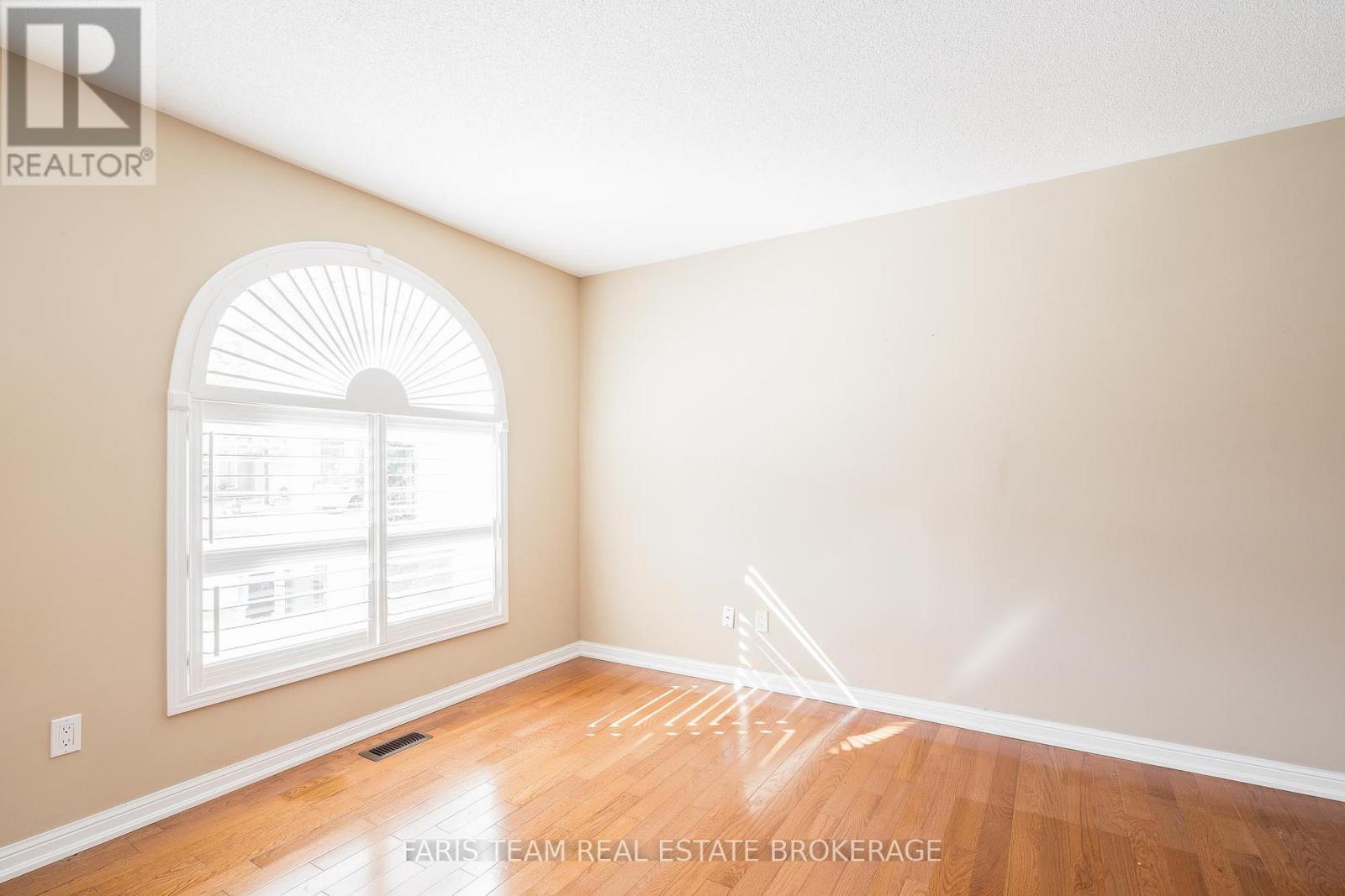 18 - 318 Little Avenue, Barrie, Ontario  L4N 2Z6 - Photo 15 - S12521274