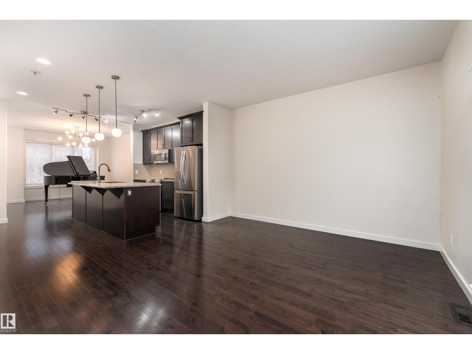 1060 Gault Bv Nw, Edmonton, Alberta  T5E 6N7 - Photo 11 - E4465065