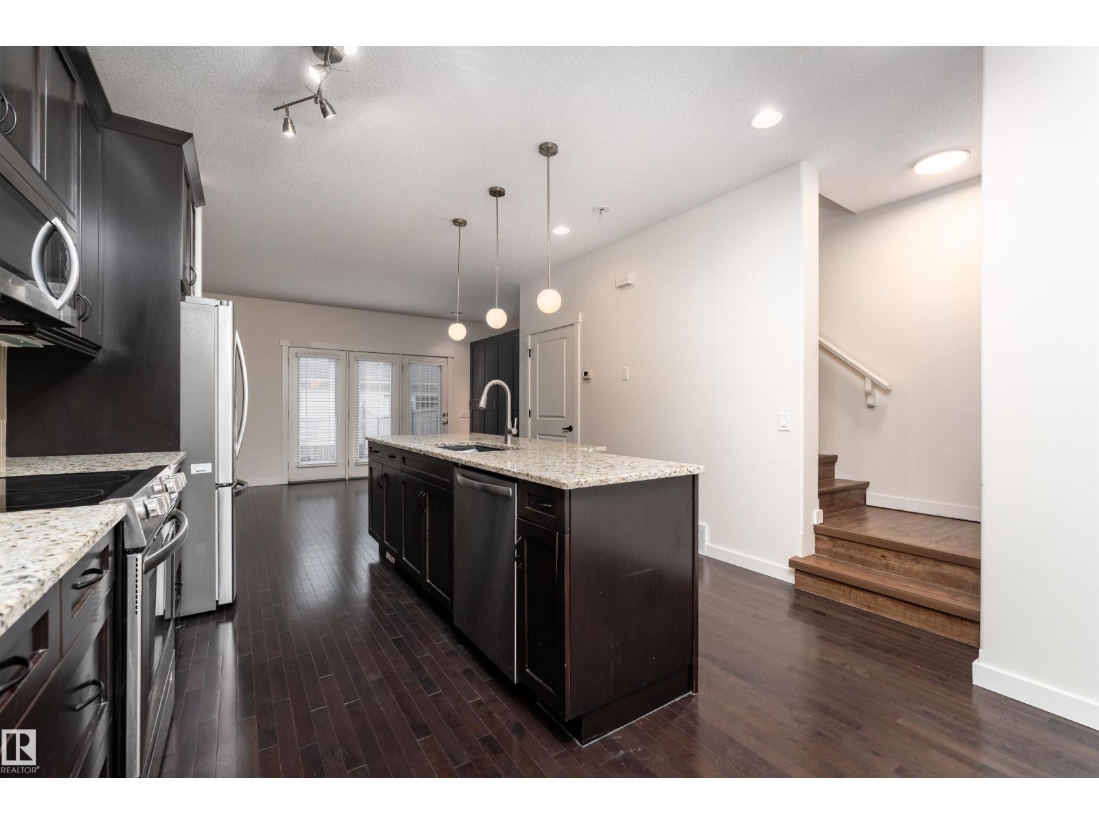 1060 Gault Bv Nw, Edmonton, Alberta  T5E 6N7 - Photo 2 - E4465065