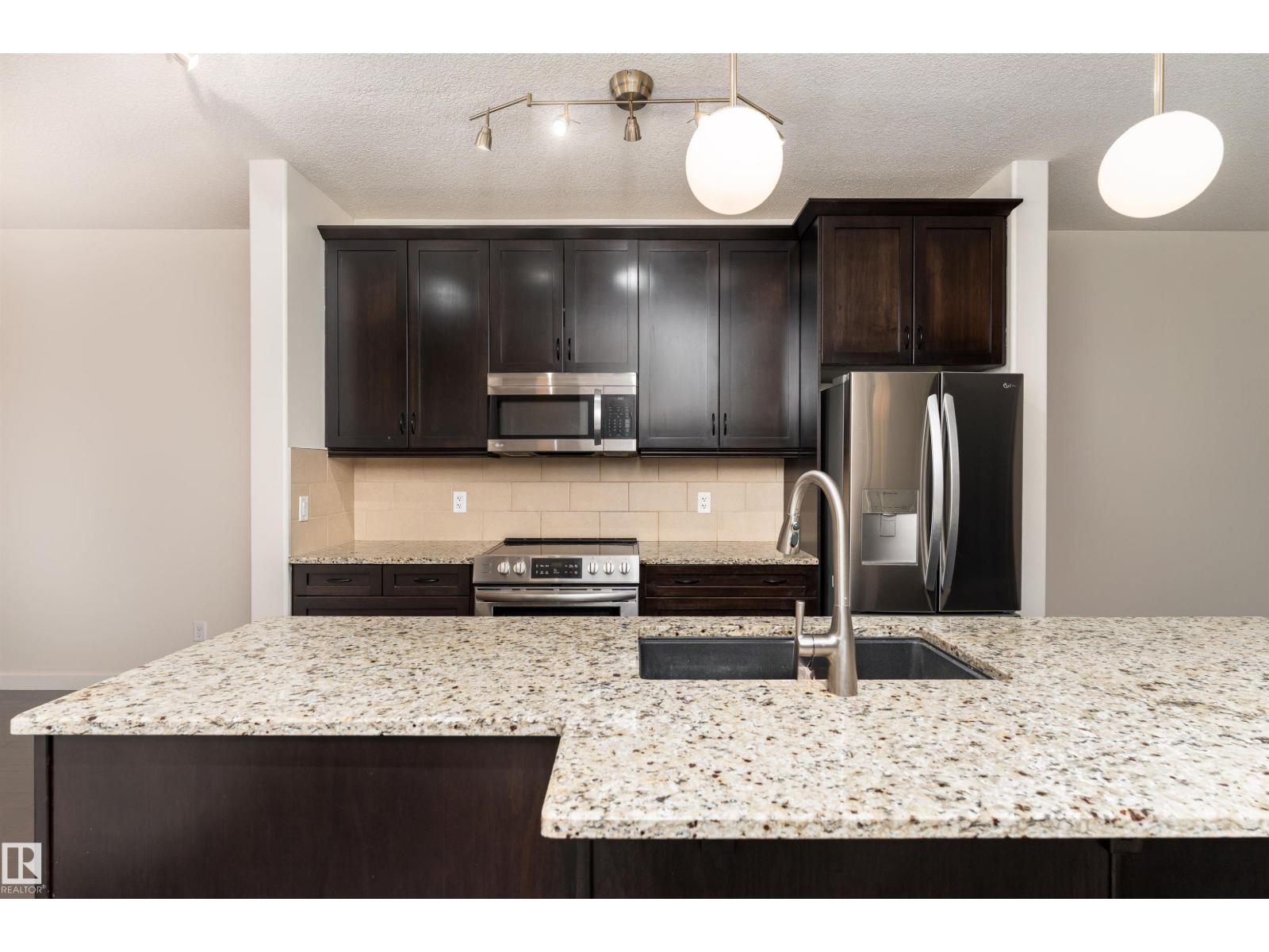 1060 Gault Bv Nw, Edmonton, Alberta  T5E 6N7 - Photo 3 - E4465065