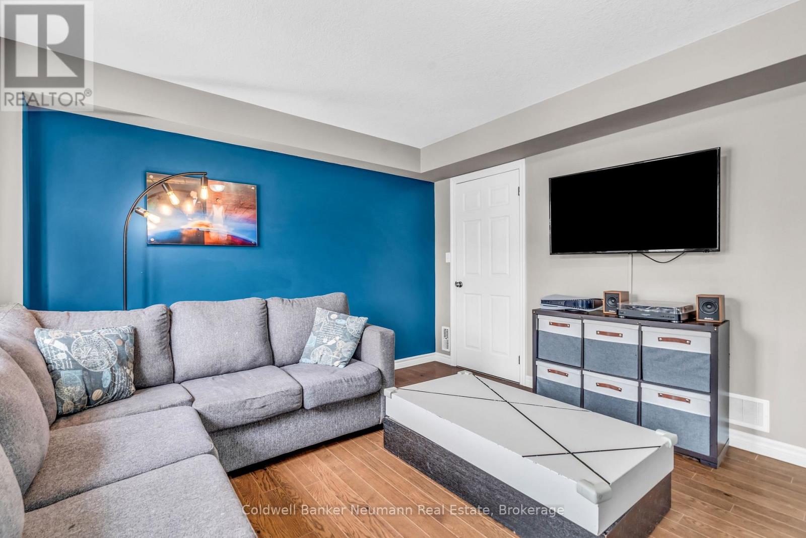 A - 644 Woodlawn Road E, Guelph, Ontario N1E 0K4 - Photo 3 - X12521576