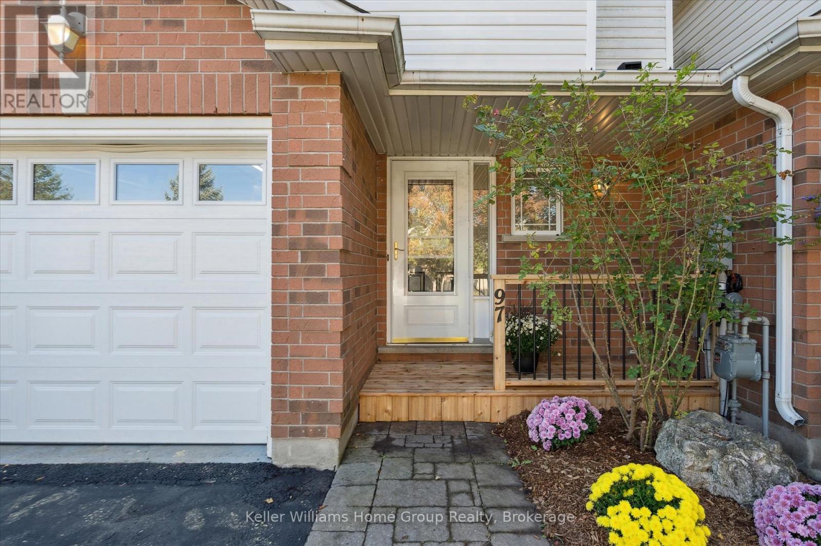 97 Rodgers Road, Guelph, Ontario N1G 4Z6 - Photo 8 - X12521604