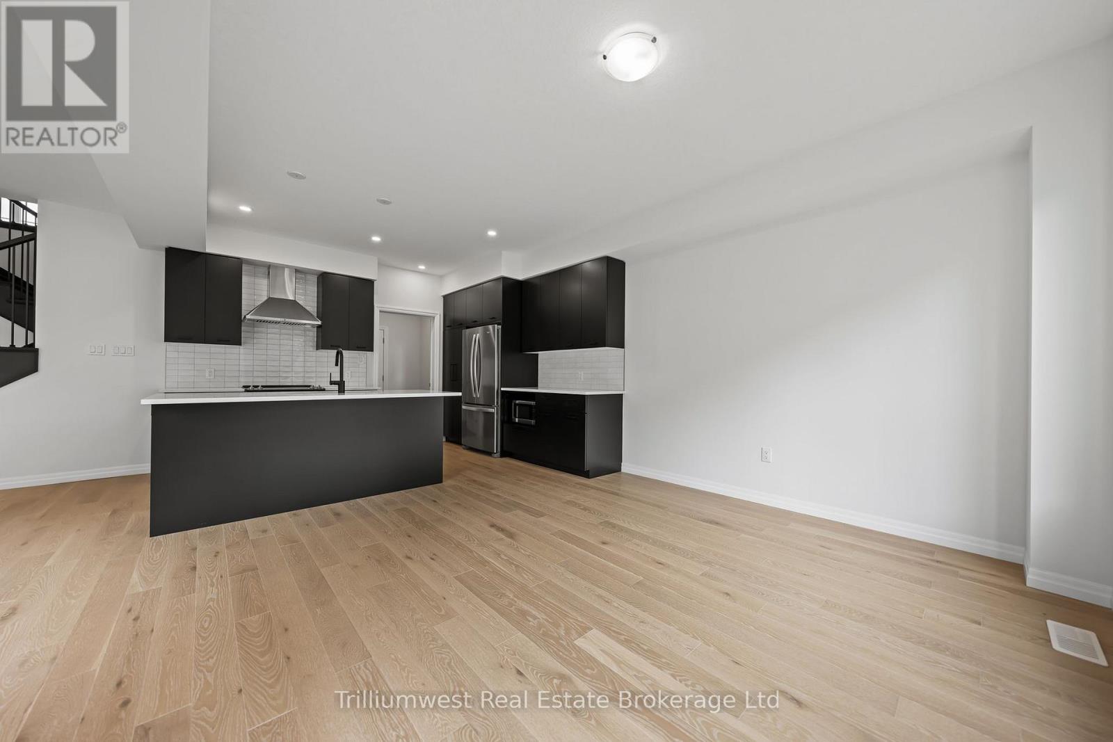 107 Harrison Street, Centre Wellington, Ontario N0B 1S0 - Photo 10 - X12521628