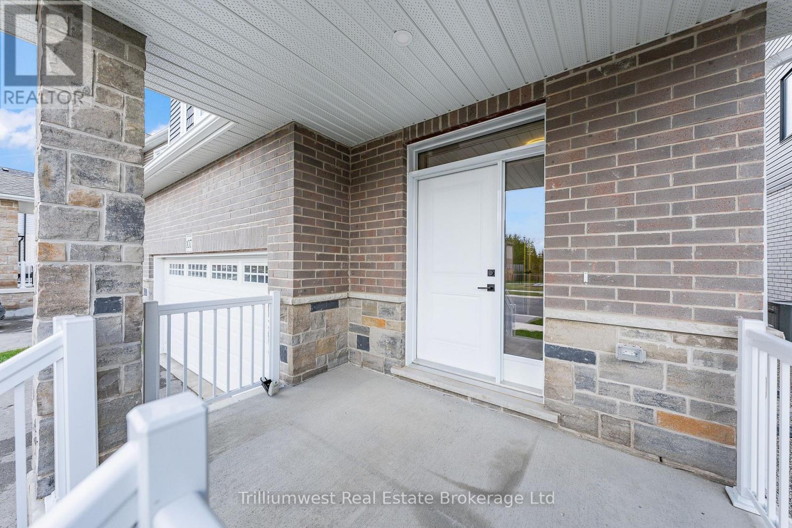 107 Harrison Street, Centre Wellington, Ontario N0B 1S0 - Photo 3 - X12521628