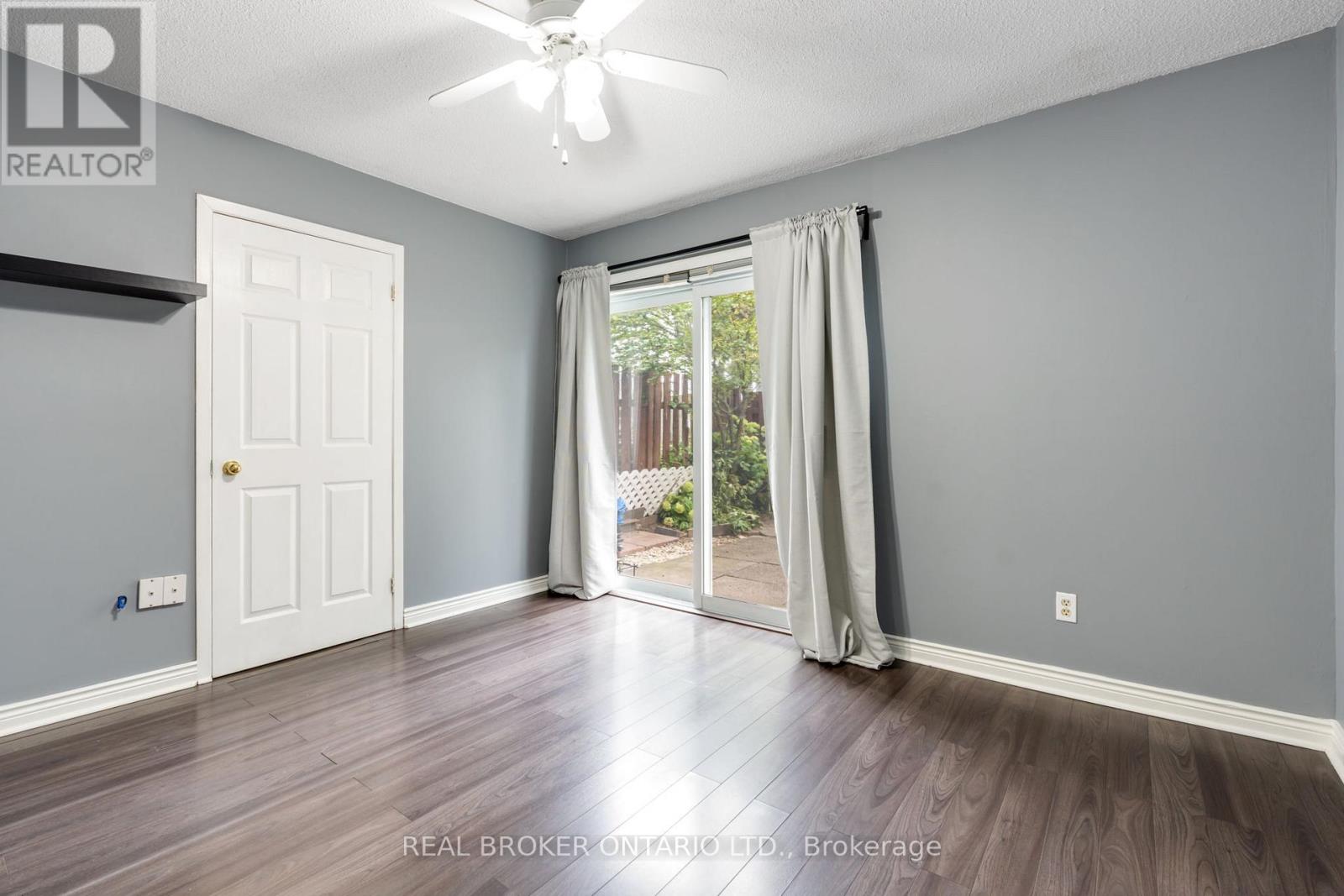 70 - 2440 Bromsgrove Road, Mississauga, Ontario L5J 4J7 - Photo 10 - W12521210