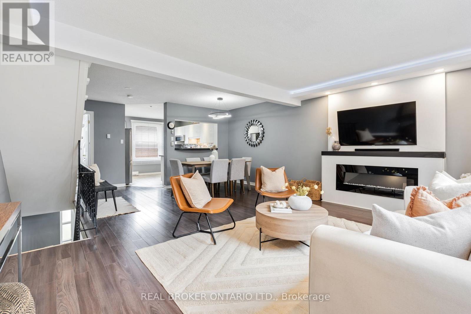 70 - 2440 Bromsgrove Road, Mississauga, Ontario L5J 4J7 - Photo 17 - W12521210