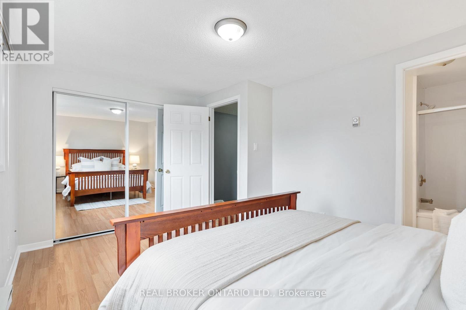 70 - 2440 Bromsgrove Road, Mississauga, Ontario L5J 4J7 - Photo 30 - W12521210