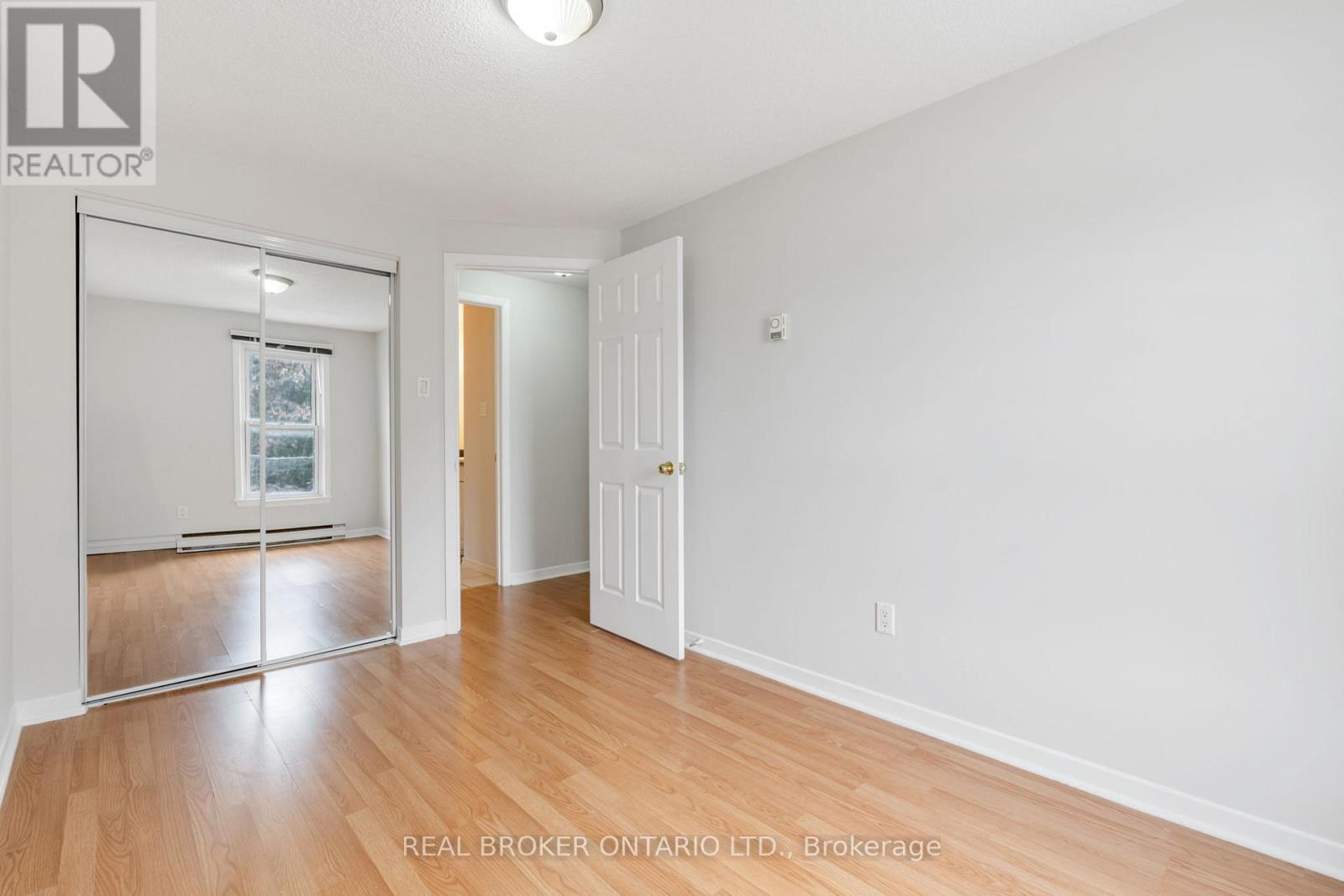 70 - 2440 Bromsgrove Road, Mississauga, Ontario L5J 4J7 - Photo 35 - W12521210