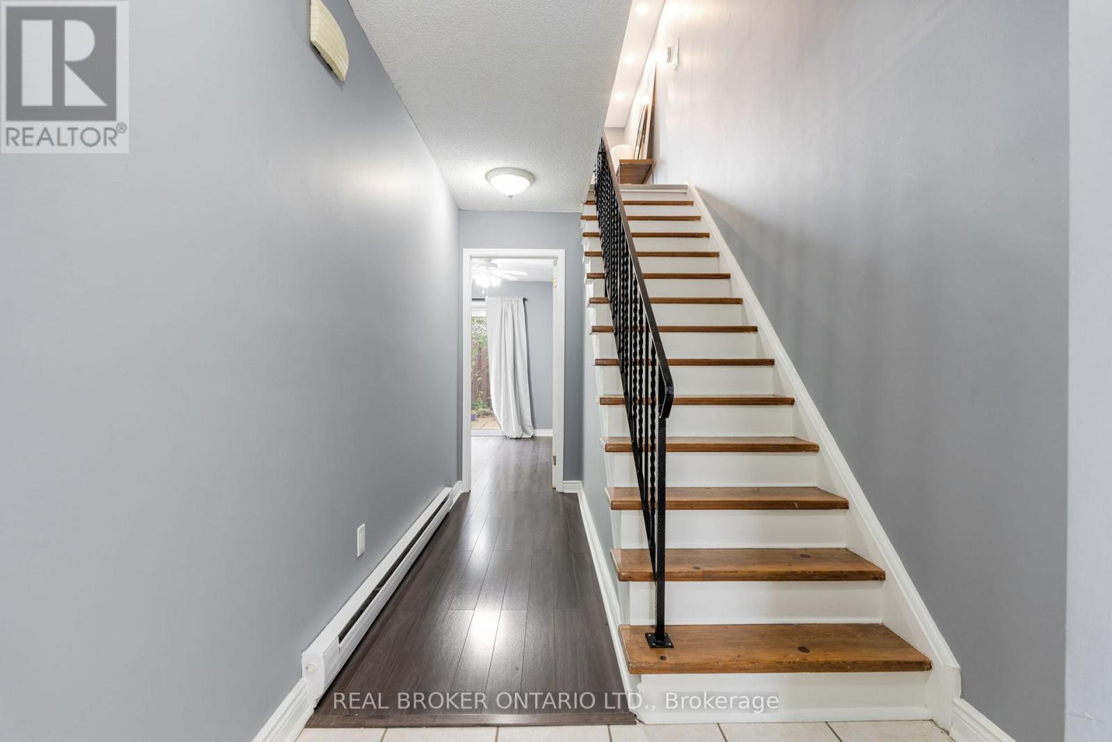 70 - 2440 Bromsgrove Road, Mississauga, Ontario L5J 4J7 - Photo 7 - W12521210