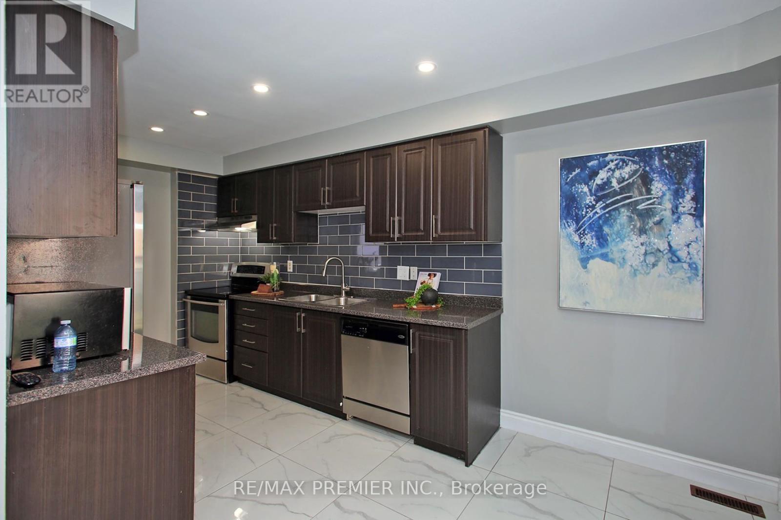 70 Gilgorm Road, Brampton, Ontario  L6X 4P5 - Photo 12 - W12521212