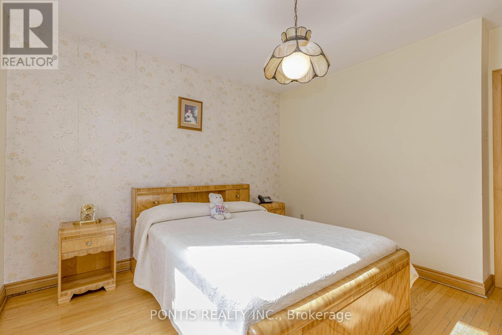 27 Diana Drive, Toronto, Ontario M3M 2W2 - Photo 34 - W12521224