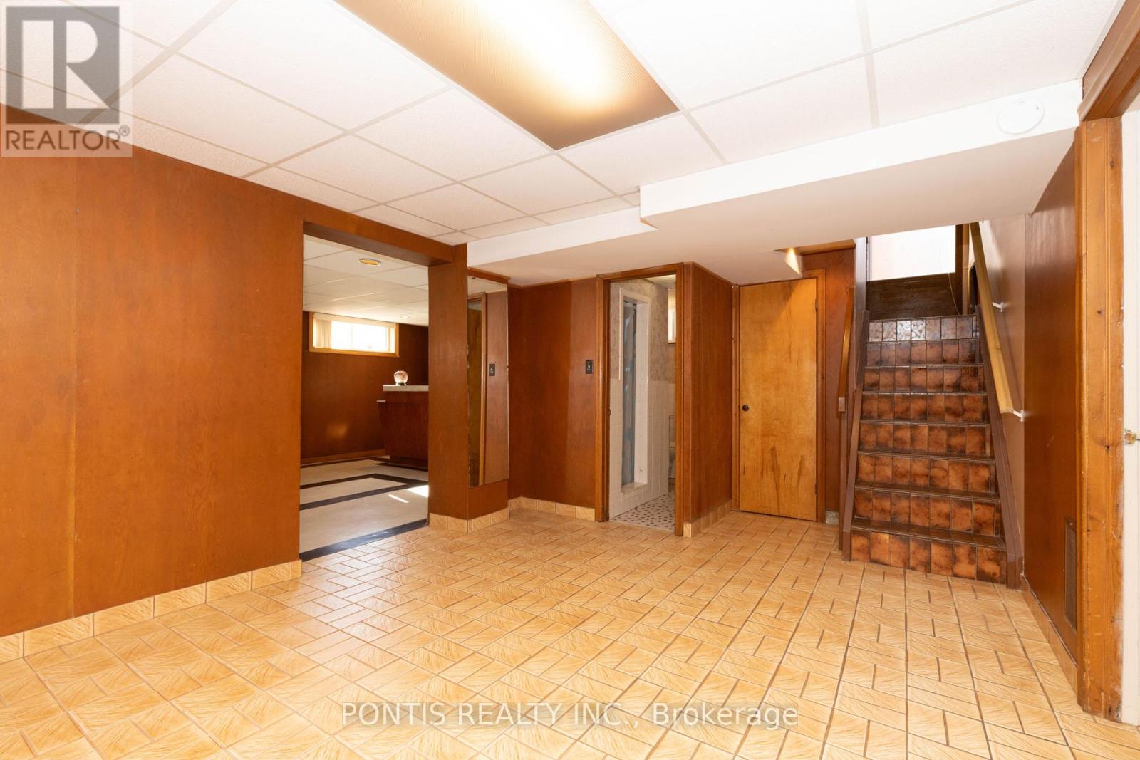 27 Diana Drive, Toronto, Ontario M3M 2W2 - Photo 41 - W12521224