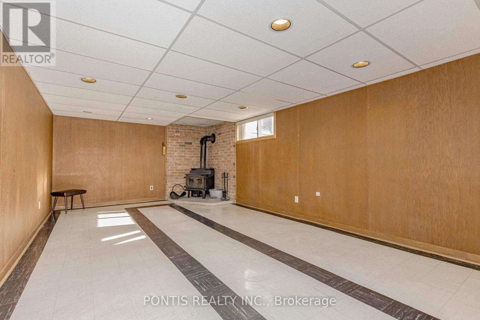 27 Diana Drive, Toronto, Ontario M3M 2W2 - Photo 44 - W12521224