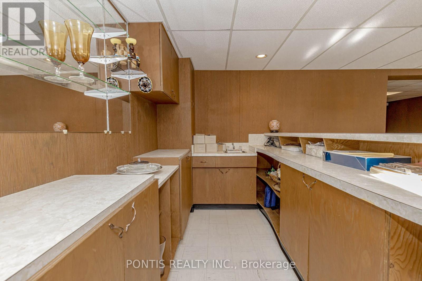 27 Diana Drive, Toronto, Ontario M3M 2W2 - Photo 48 - W12521224