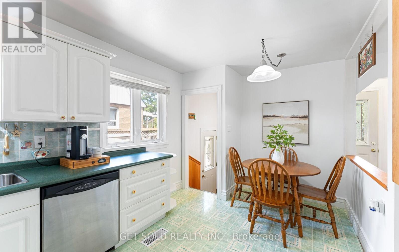 24 Huntsmoor Road, Toronto, Ontario  M9W 3R5 - Photo 17 - W12521286