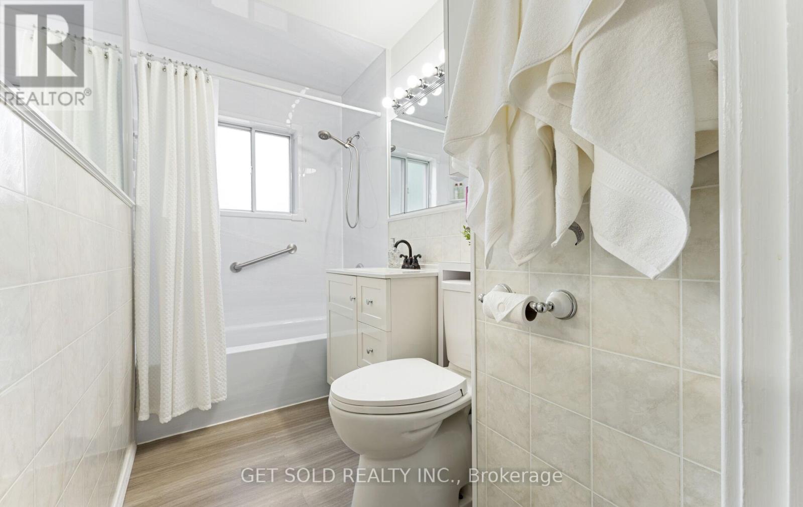 24 Huntsmoor Road, Toronto, Ontario  M9W 3R5 - Photo 34 - W12521286