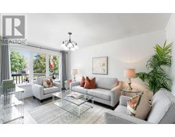 24 HUNTSMOOR ROAD, Toronto, Ontario