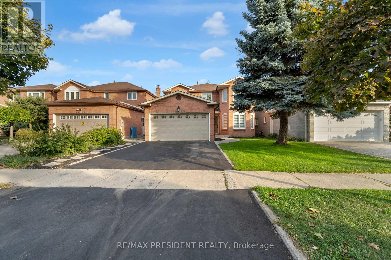 4430 Hearthside Drive, Mississauga, Ontario  L5R 1R3 - Photo 2 - W12521298