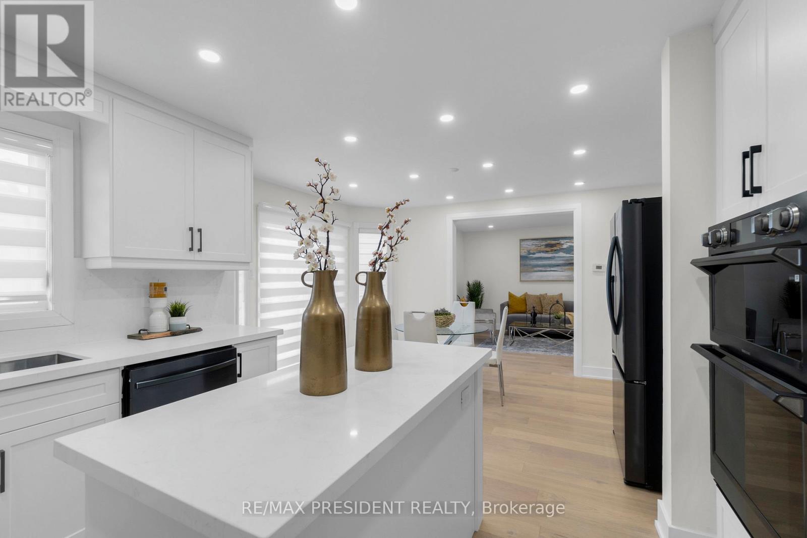 4430 Hearthside Drive, Mississauga, Ontario  L5R 1R3 - Photo 22 - W12521298