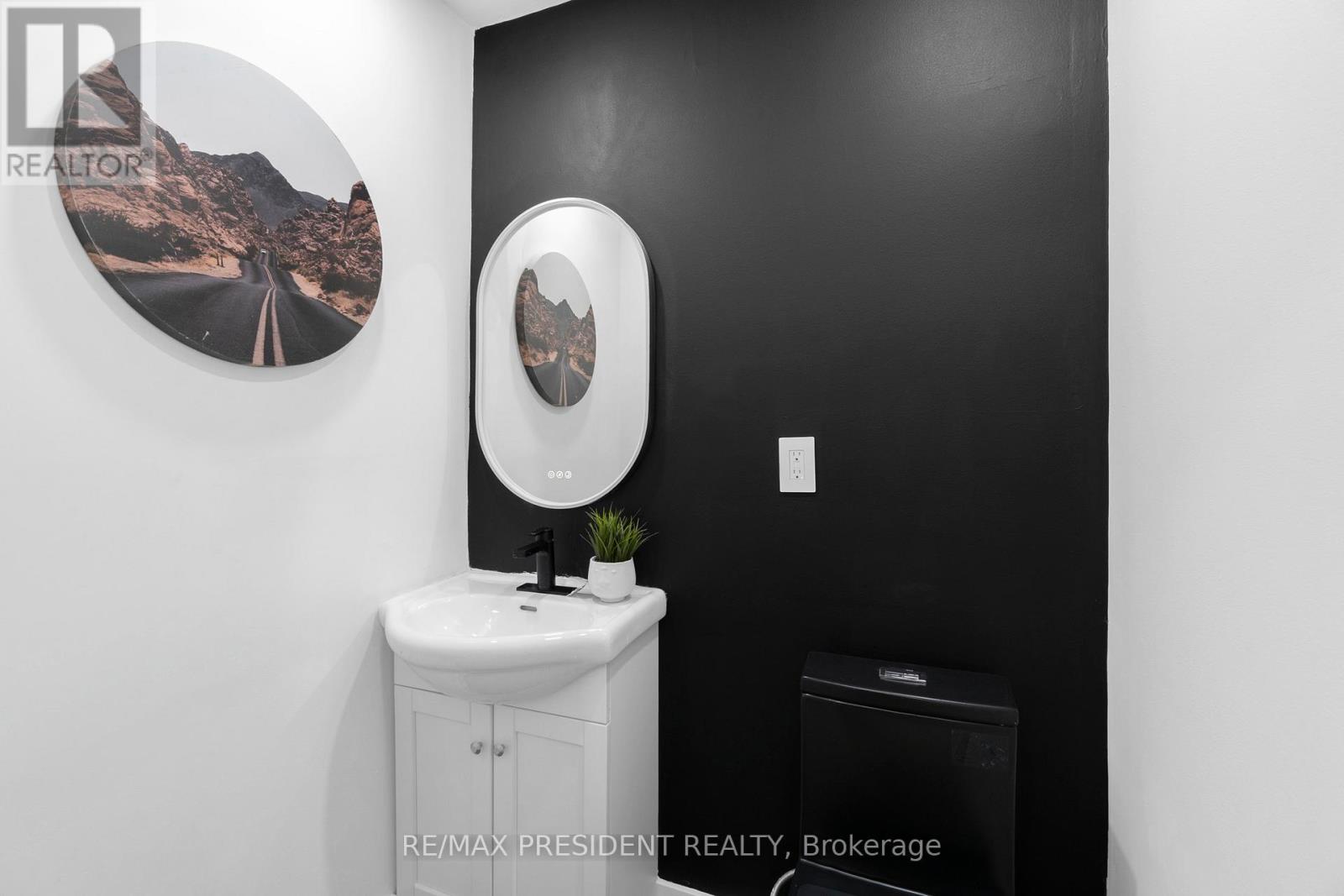 4430 Hearthside Drive, Mississauga, Ontario  L5R 1R3 - Photo 23 - W12521298