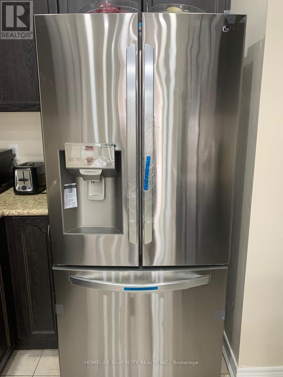 5 ALMOND STREET, Brampton, Ontario