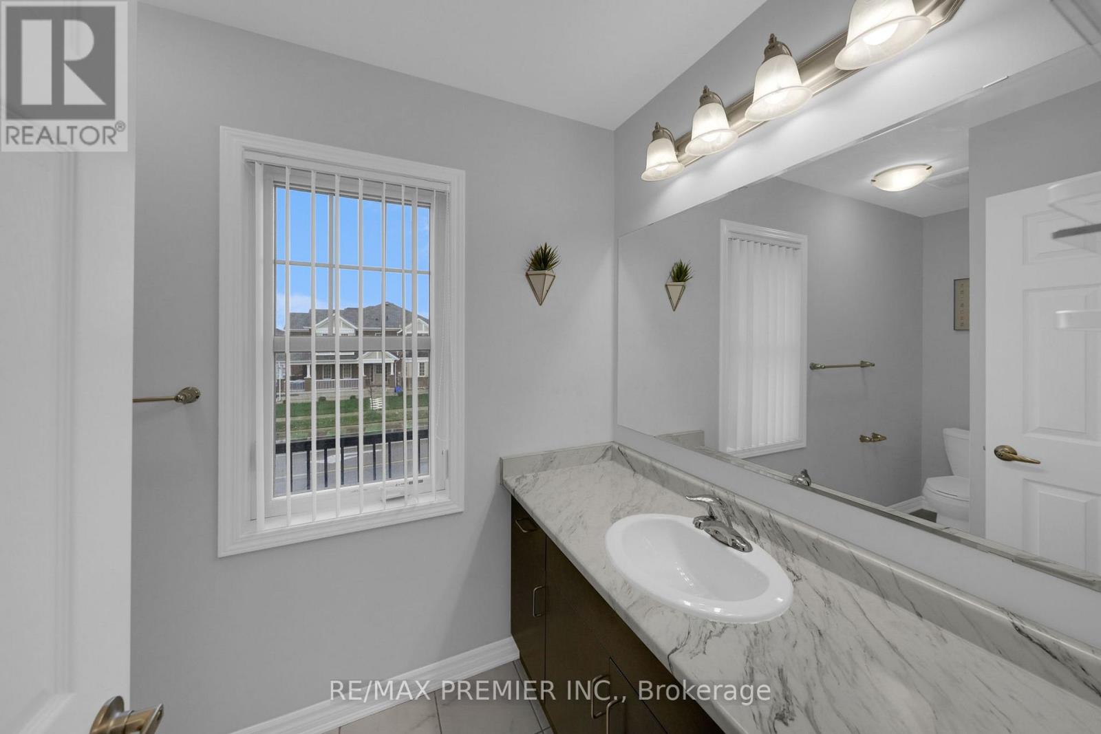 258 Remembrance Road, Brampton, Ontario  L7A 4P4 - Photo 26 - W12521328