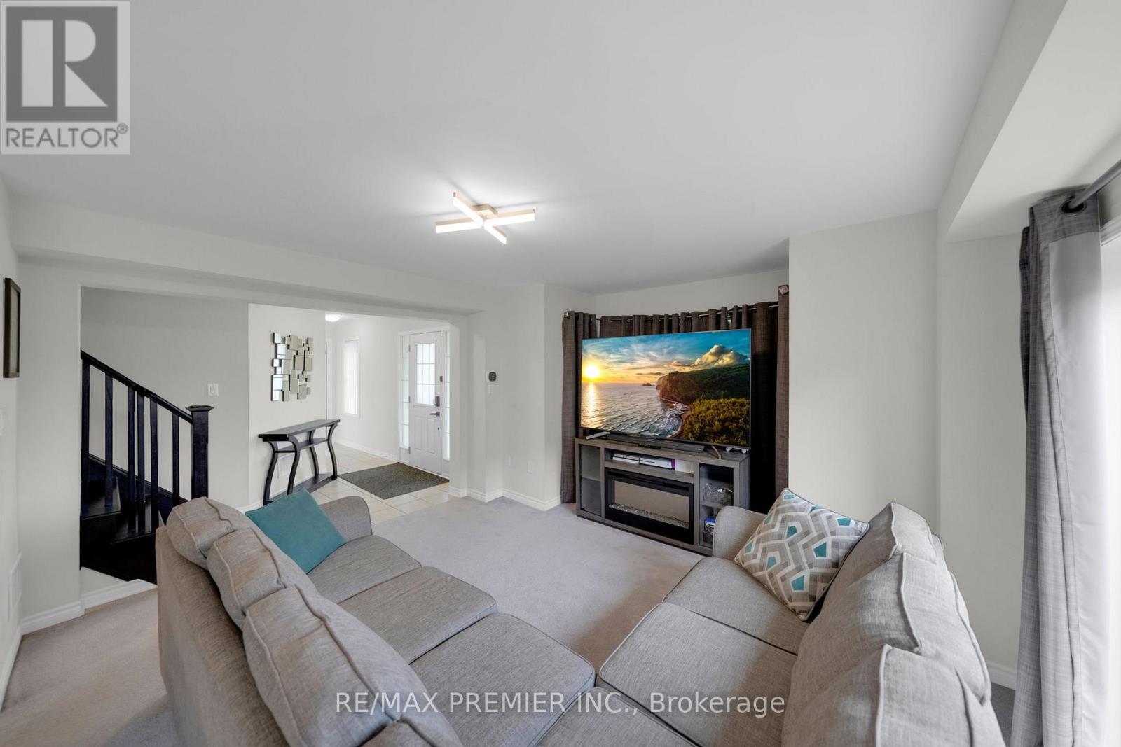 258 Remembrance Road, Brampton, Ontario  L7A 4P4 - Photo 8 - W12521328