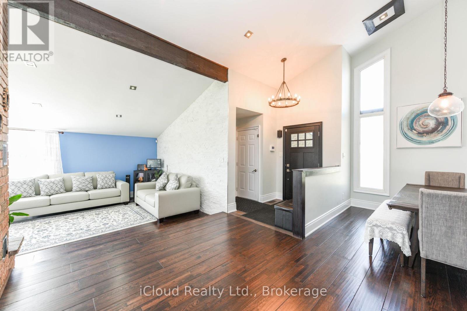 4573 Charleston Side Road, Caledon, Ontario  L7K 0S7 - Photo 9 - W12521330