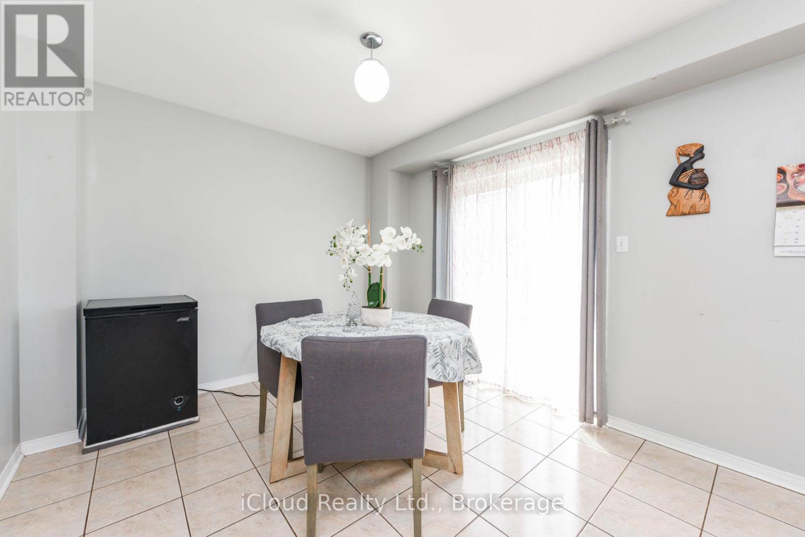 12 Bramcedar Crescent, Brampton, Ontario  L7A 1T1 - Photo 19 - W12521354