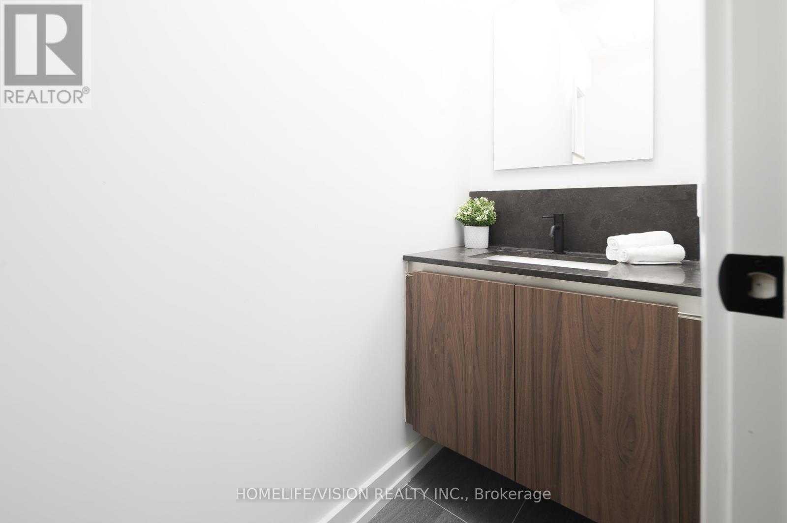 44 Doris Drive, Toronto, Ontario  M4B 3C9 - Photo 11 - E12472726