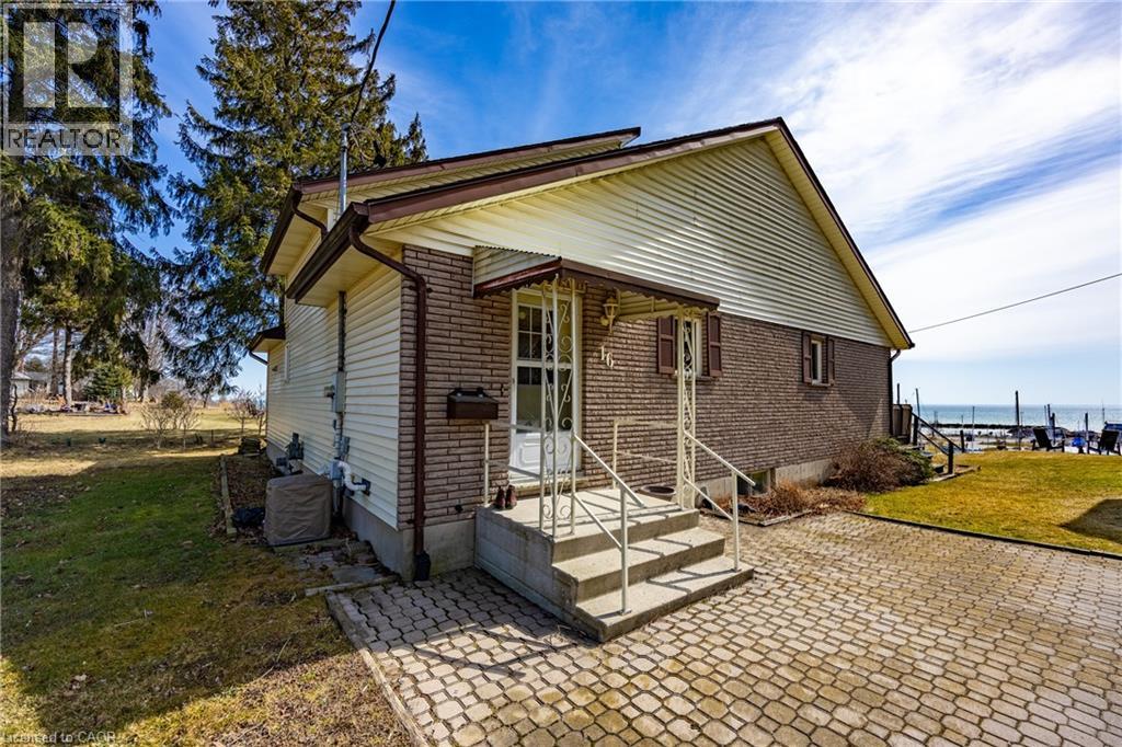 16 Dean Avenue, Port Dover, Ontario  N0A 1N7 - Photo 3 - 40786067