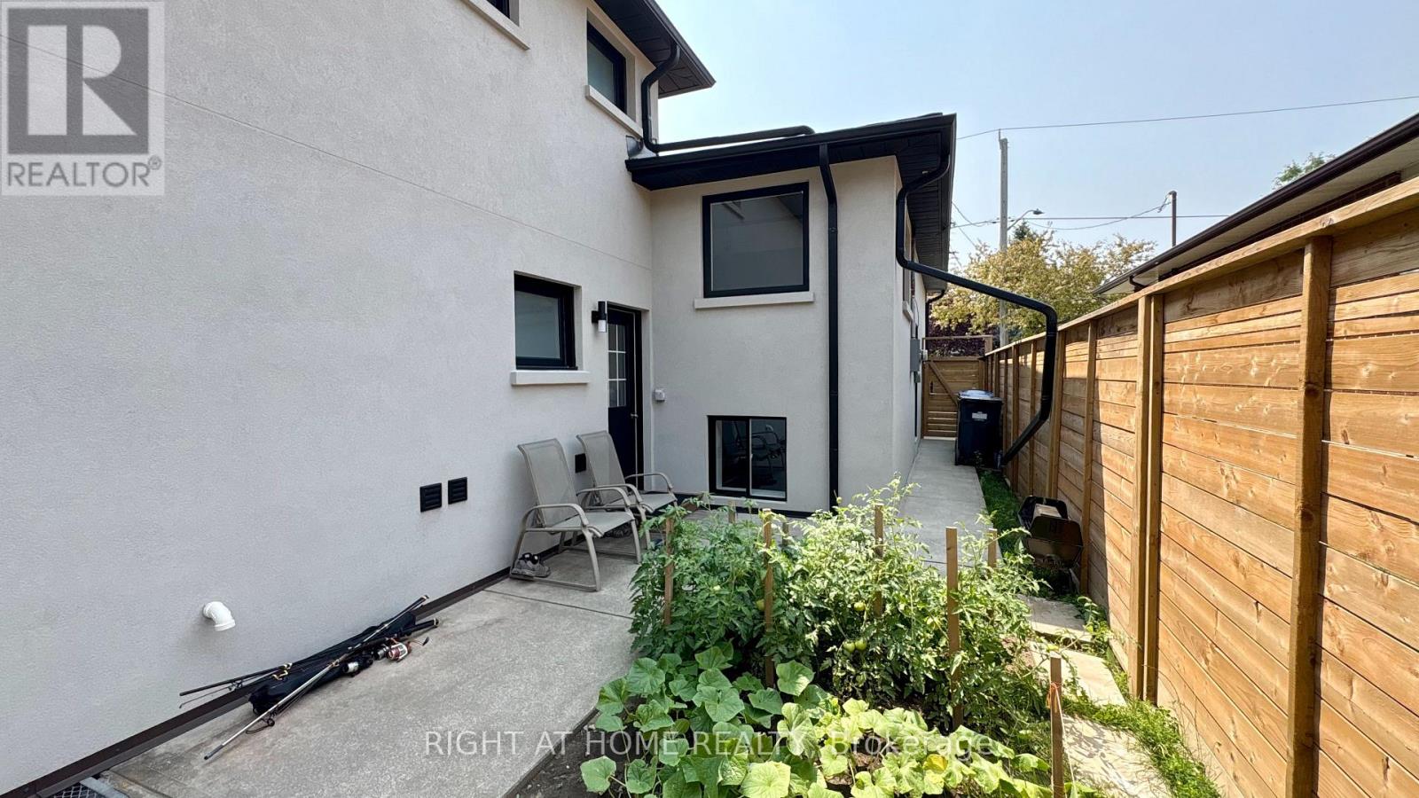 4283 Wilcox Road, Mississauga, Ontario  L4Z 1C3 - Photo 2 - W12519796