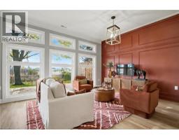 33 SISTER KERN Terrace, Hamilton, Ontario