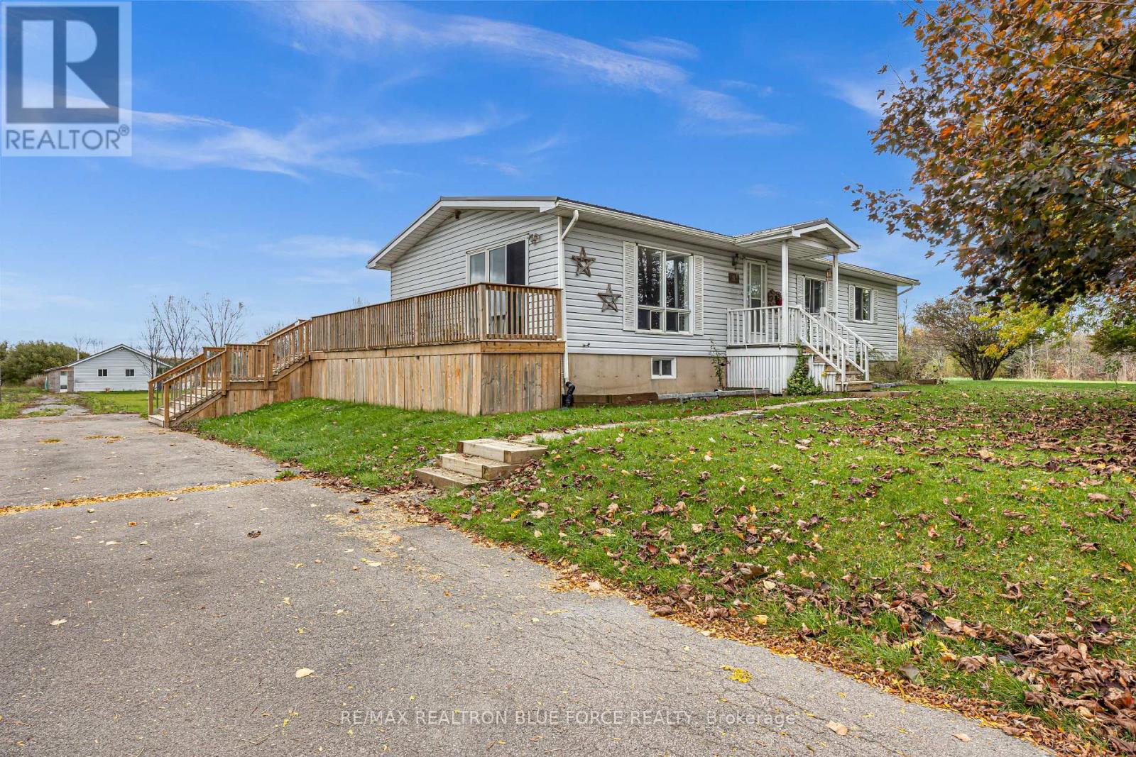 915 Lorraine Road, Port Colborne, Ontario  L3K 5V3 - Photo 14 - X12521252