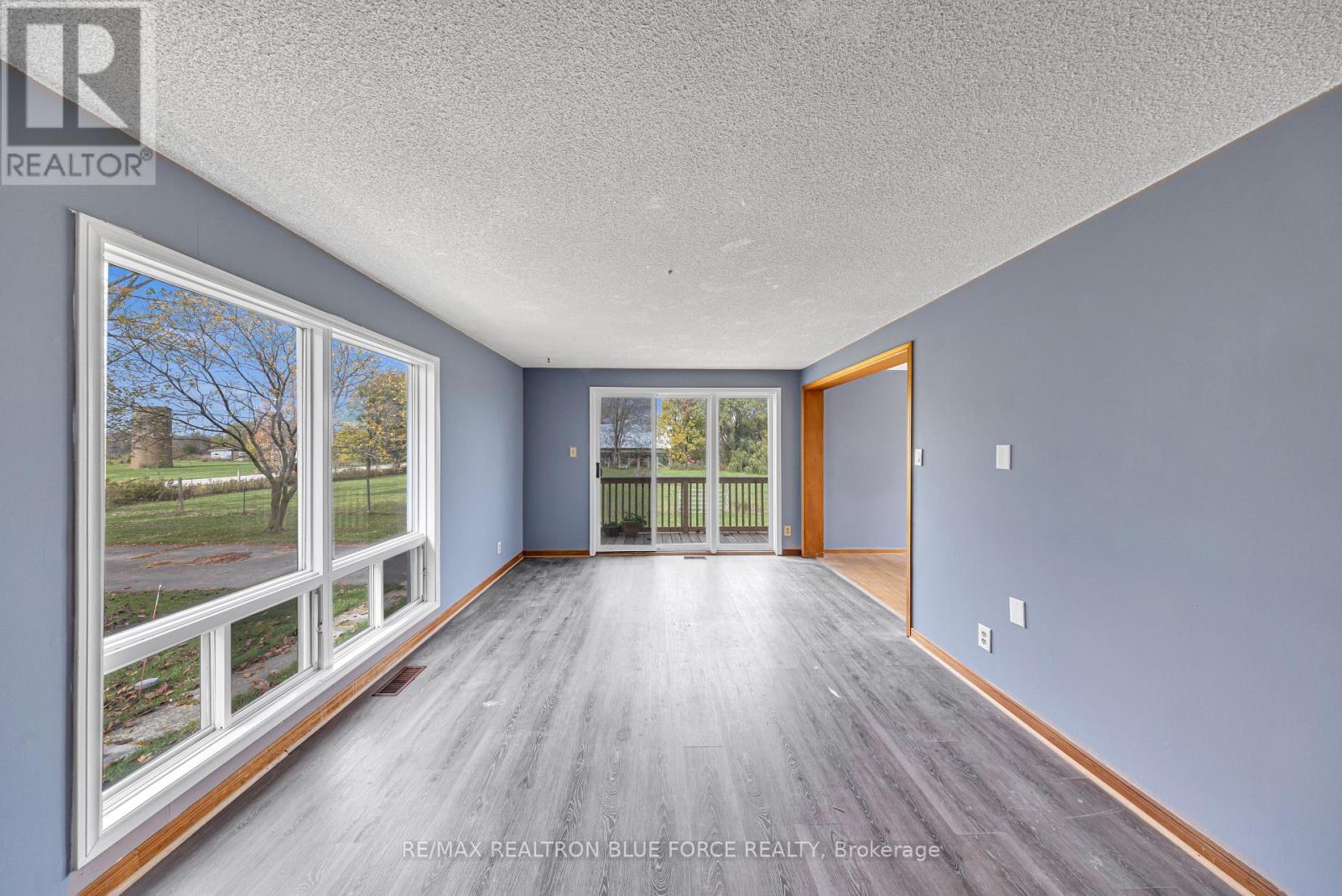 915 Lorraine Road, Port Colborne, Ontario  L3K 5V3 - Photo 16 - X12521252