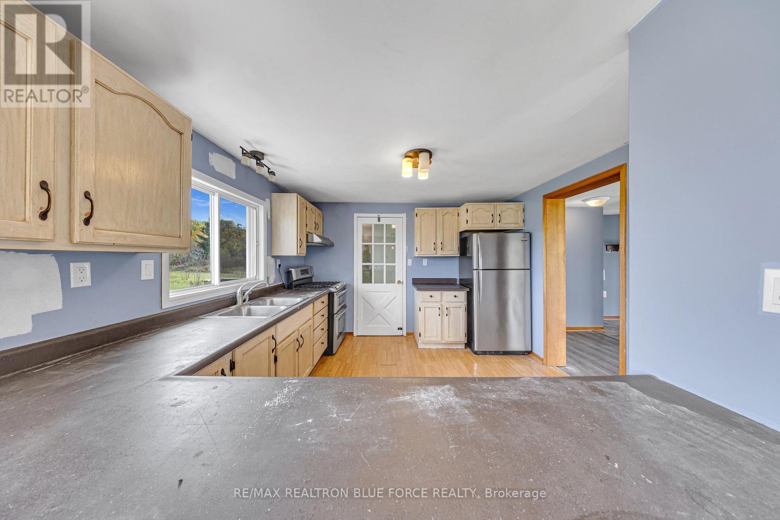 915 Lorraine Road, Port Colborne, Ontario  L3K 5V3 - Photo 21 - X12521252