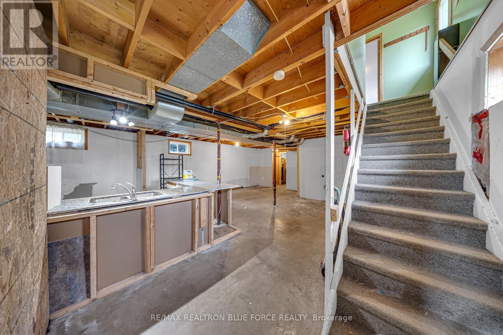 915 Lorraine Road, Port Colborne, Ontario  L3K 5V3 - Photo 29 - X12521252