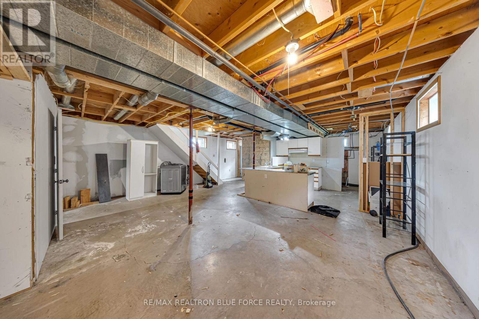 915 Lorraine Road, Port Colborne, Ontario  L3K 5V3 - Photo 31 - X12521252