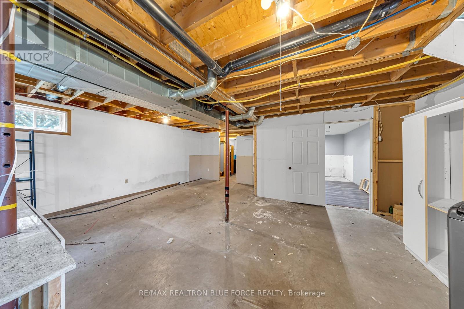 915 Lorraine Road, Port Colborne, Ontario  L3K 5V3 - Photo 33 - X12521252