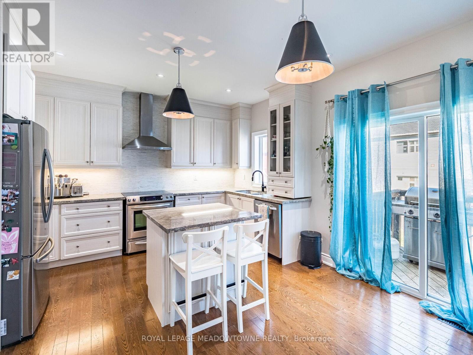 543 Wansbrough Way, Shelburne, Ontario  L9V 2S6 - Photo 14 - X12521348