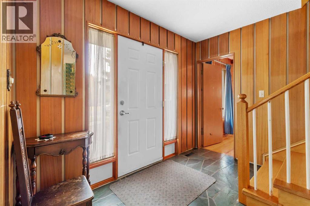 10 Sunnyside Crescent, Red Deer, Alberta  T4N 0E8 - Photo 3 - A2267634