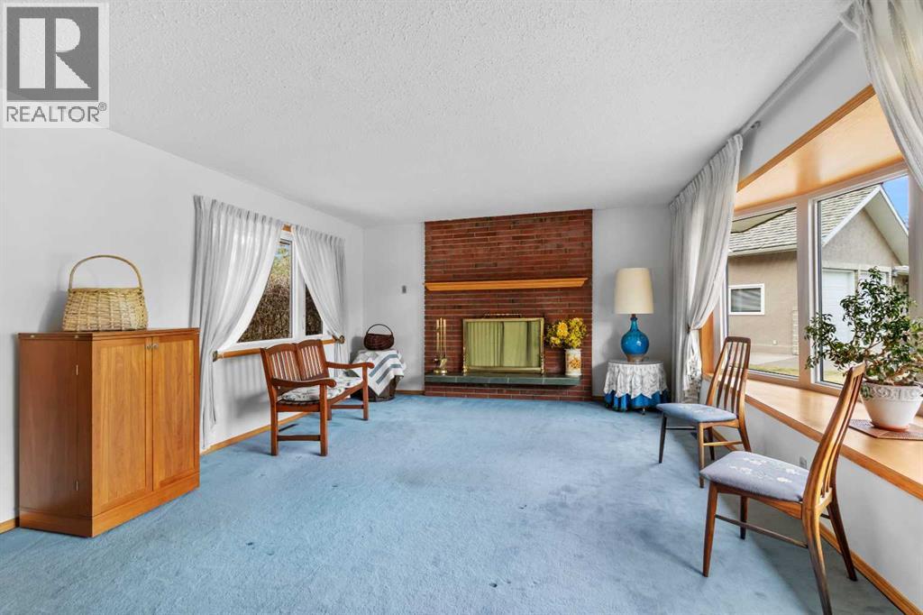 10 Sunnyside Crescent, Red Deer, Alberta  T4N 0E8 - Photo 4 - A2267634