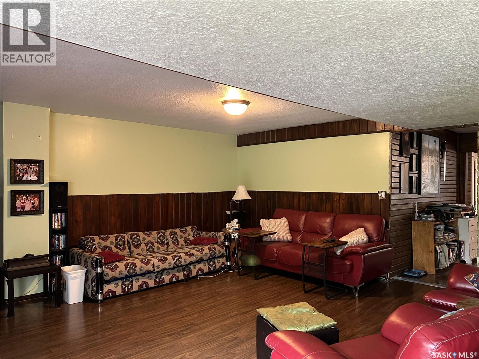 403 6th Street W, Meadow Lake, Saskatchewan  S9X 1A6 - Photo 18 - SK023663