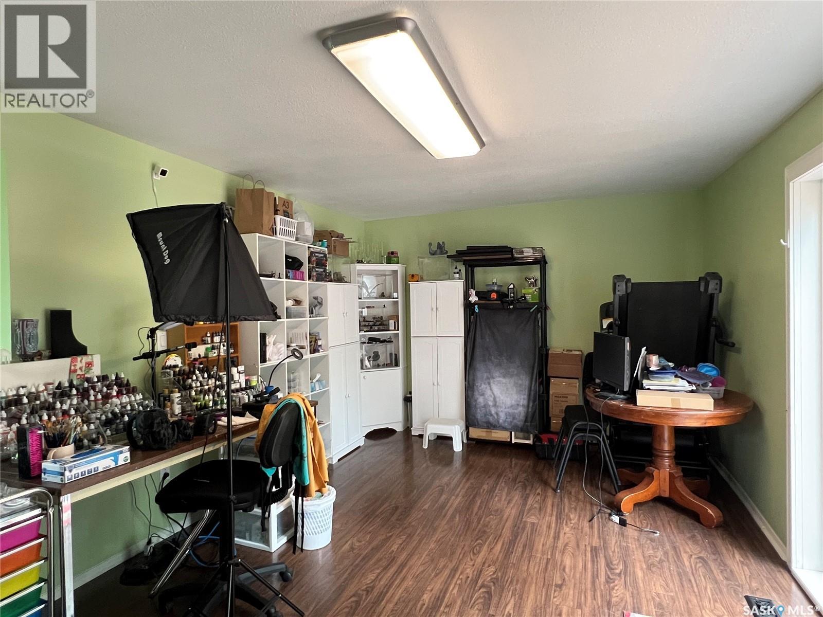 403 6th Street W, Meadow Lake, Saskatchewan  S9X 1A6 - Photo 22 - SK023663