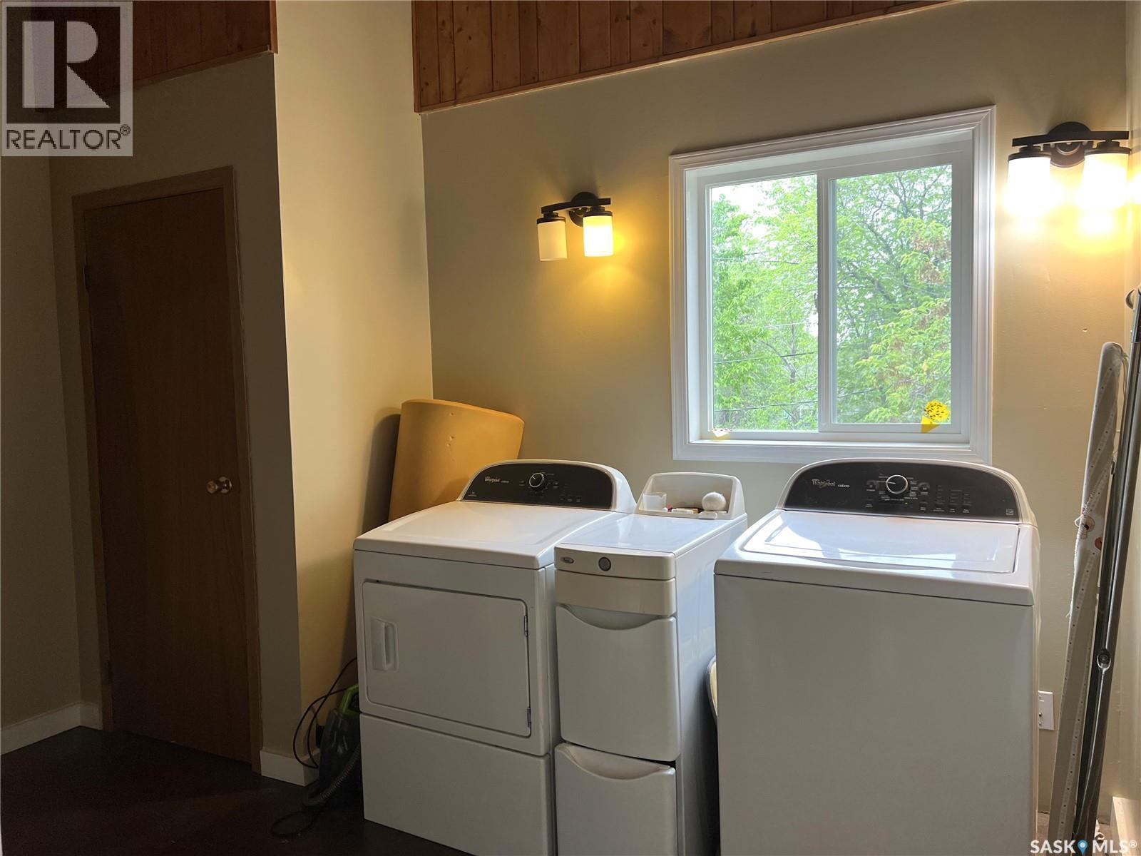 403 6th Street W, Meadow Lake, Saskatchewan  S9X 1A6 - Photo 38 - SK023663