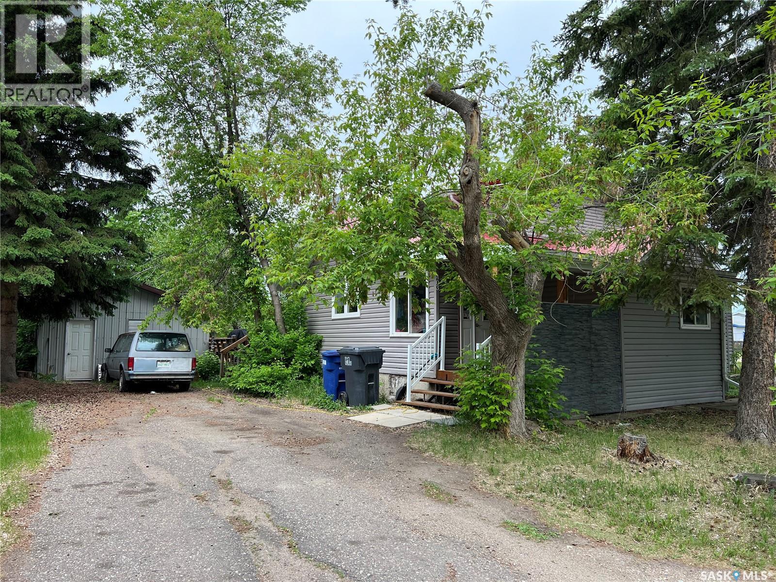 403 6th Street W, Meadow Lake, Saskatchewan  S9X 1A6 - Photo 41 - SK023663