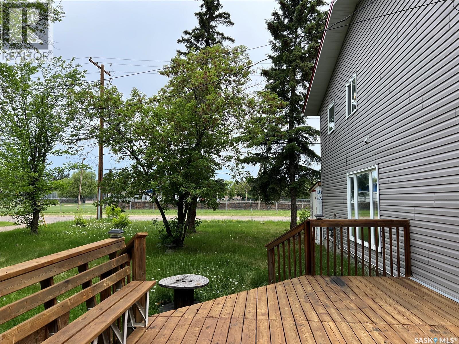 403 6th Street W, Meadow Lake, Saskatchewan  S9X 1A6 - Photo 43 - SK023663