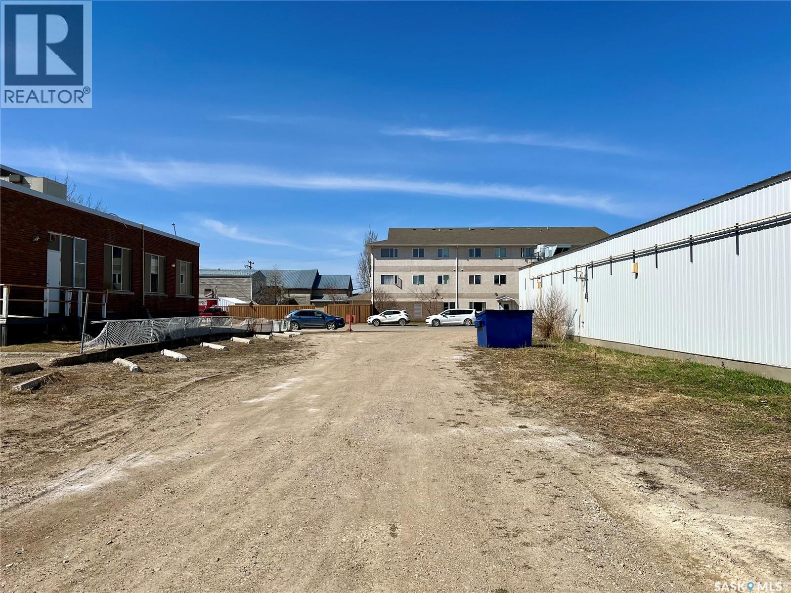 116 1st Street E, Meadow Lake, Saskatchewan  S9X 1V9 - Photo 2 - SK023658