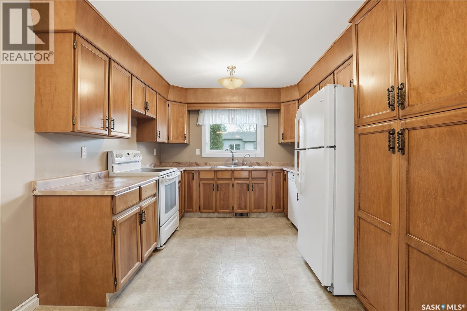 1243 Mcneill Crescent, Regina, Saskatchewan  S4N 5Z3 - Photo 14 - SK022463