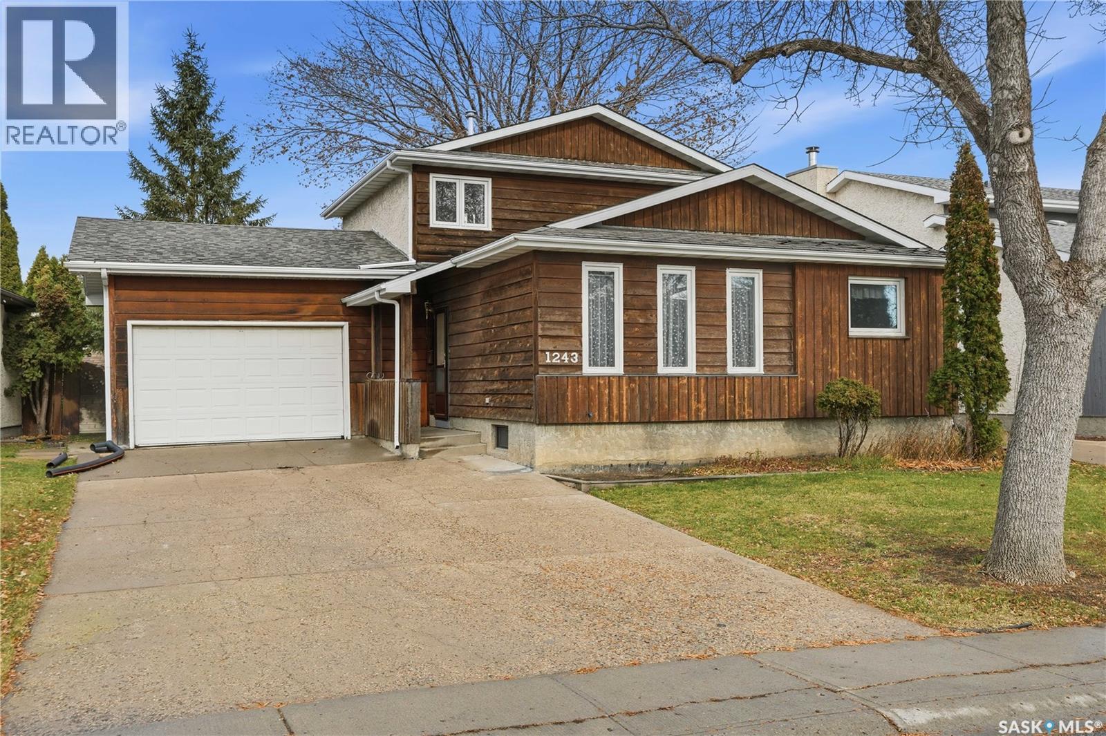 1243 Mcneill Crescent, Regina, Saskatchewan  S4N 5Z3 - Photo 2 - SK022463